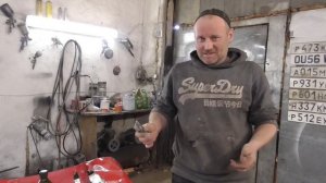 Смывка старой краски за 94 рубля. Как она работает. Стоит ли покупать.