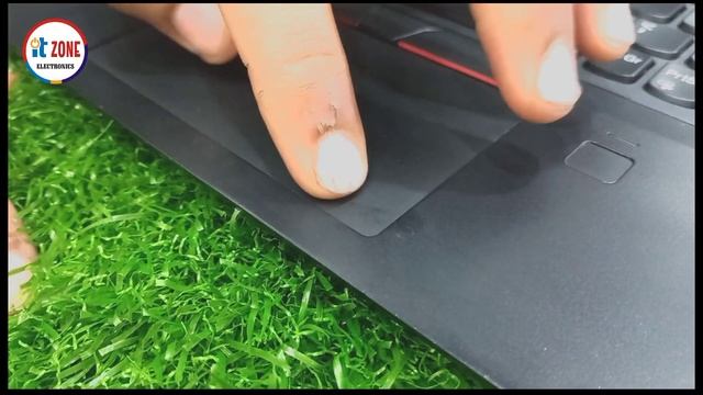 Lenovo ThinkPad X280 смотреть онлайн