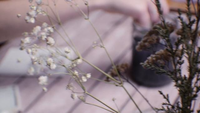 Пригласительные на свадьбу нарисованные гуашью White Dreams смотреть онлайн