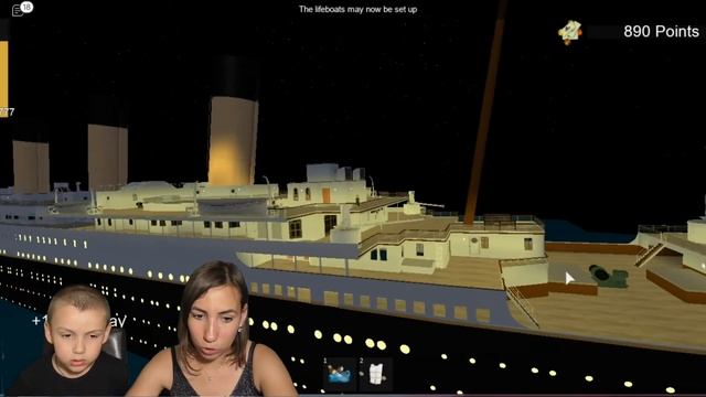 СПАСАЕМСЯ НА ШЛЮПКЕ и тонущего ТИТАНИКА в Roblox смотреть онлайн