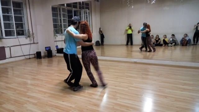 Diego Fiori & Monica Batista - Samba de Gafieira demo смотреть онлайн