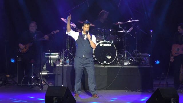Brandon Bennett, “How Great Thou Art” - video by Susan Quinn Sand смотреть онлайн