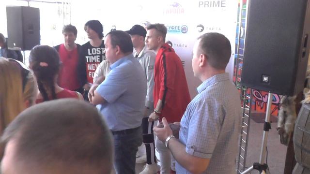 Видео для Максима! Его знакомство с группой НА-НА в Липецке, 19 мая 2019! смотреть онлайн