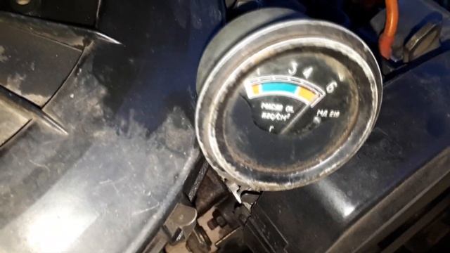 ГОРИТ ЛАМПА ДАВЛЕНИЯ МАСЛА ПРИ ПОВЫШЕНИИ ОБОРОТОВ НА АУДИ 80 смотреть онлайн