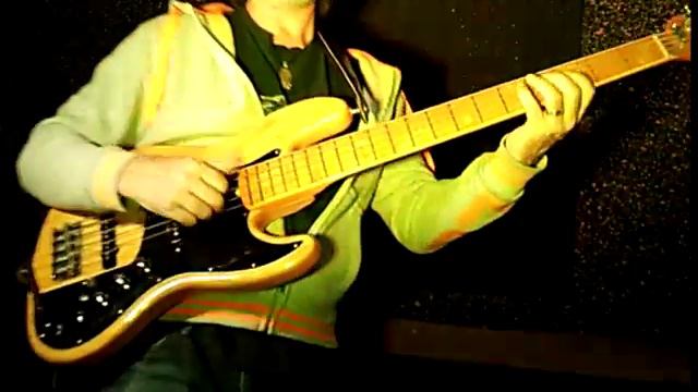 MATT MALAVASI Fender JB Marcus Miller John East preamp. смотреть онлайн