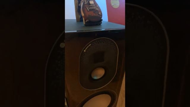 Monitor Audio Gold 300 5G/Marantz 7010/Rega P1 part two смотреть онлайн