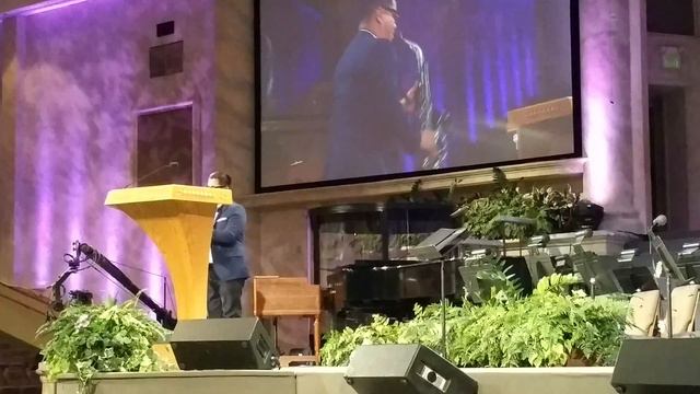 AGNUS DEI - Michael W. Smith | Uriel Vega - Saxophone Instrumental | Christian Songs смотреть онлайн