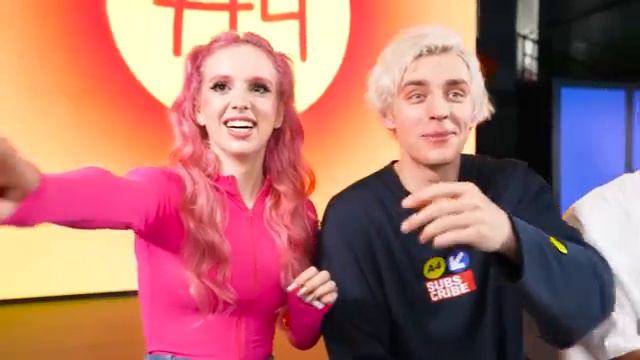 Девочки и Мальчики Челенж ! Кто ПОБЕДИТ? смотреть онлайн