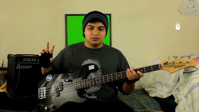 Silvertone Revolver Bass With An EMG P Pickup Demo Revisited смотреть онлайн