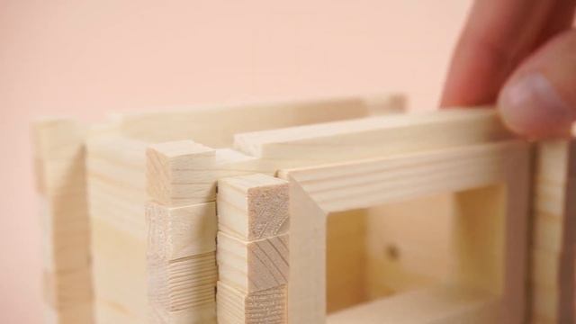 Конструктор ЛЕСОВИЧОК "Разборный домик" №1 набор из 110 деталей смотреть онлайн