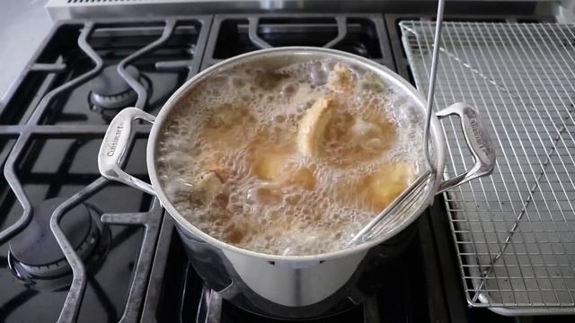 Dooky Chase-Style Fried Chicken | Food Wishes смотреть онлайн