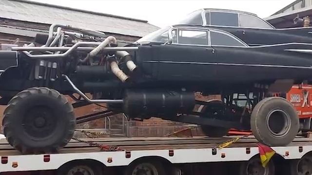 Автомобили в фильме Безумный Макс Дорога ярости (45 прос.) смотреть онлайн