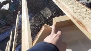 Первый лист на кровлю, Как правильно смонтировать. Как сделать ровный лист на кровле. Очень просто.