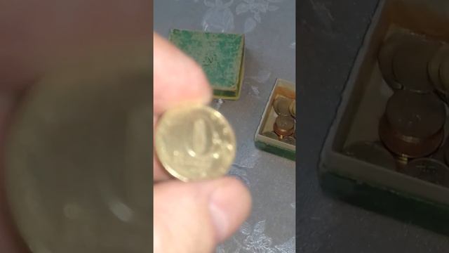 (БРАК) 10 РУБЛЕЙ 2010 ГОДА СПМД. смотреть онлайн