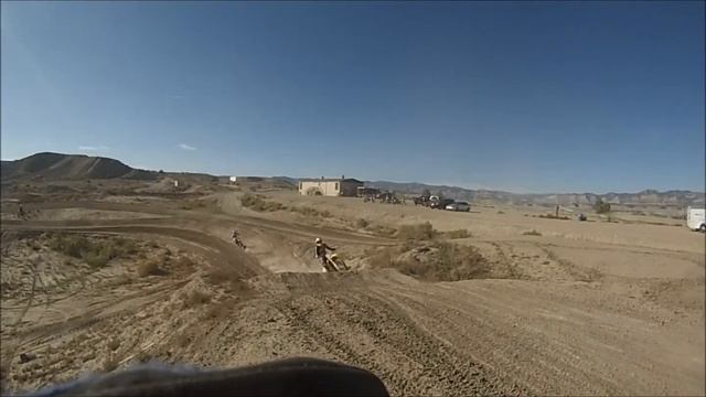 Suzuki RMZ 450 whipping and riding at track смотреть онлайн
