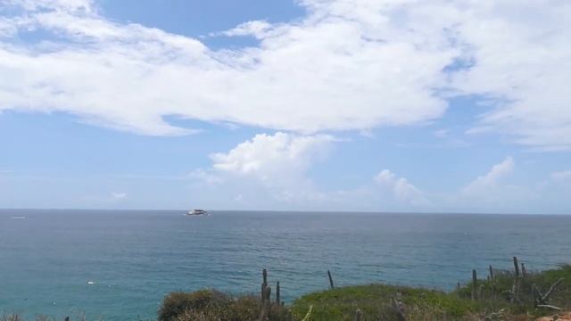 Playa La Boquita o Playa Caribe lado surfista - Isla de Margarita смотреть онлайн