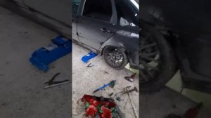 минусовой развал на Гранту FL задних колёсах