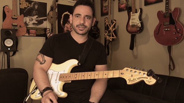 Yngwie Malmsteen Signature Guitar Review смотреть онлайн
