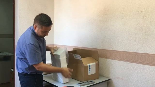 Распаковка прибора Vakio Lumi смотреть онлайн