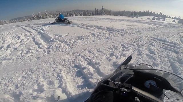 Polaris RMK 800 & Yamaha RX-1 Snowmobile смотреть онлайн