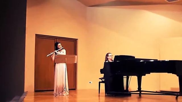 F. Poulenc, Sonata I (Allegro Melancolico) смотреть онлайн