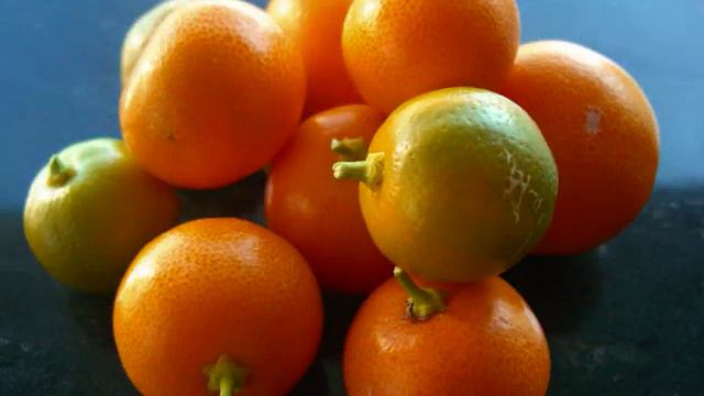 Riding The Current - Omar Akram смотреть онлайн