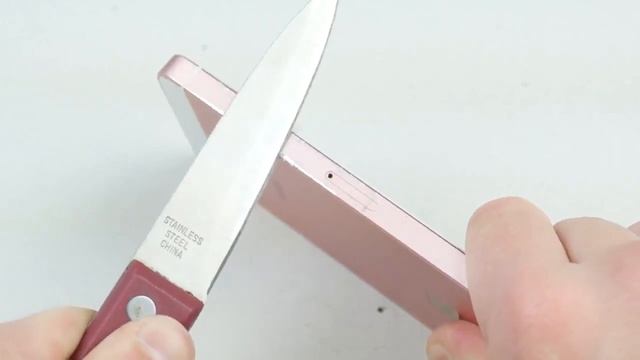 Краш-тест iPhone SE. Режем ножем смотреть онлайн