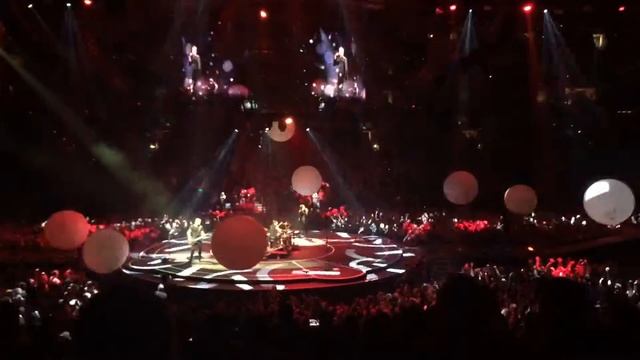 Starlight Muse Drone World Tour Oracle Arena 12/15/15 смотреть онлайн