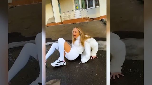 Ultimate Try Not to Laugh Challenge #3 смотреть онлайн
