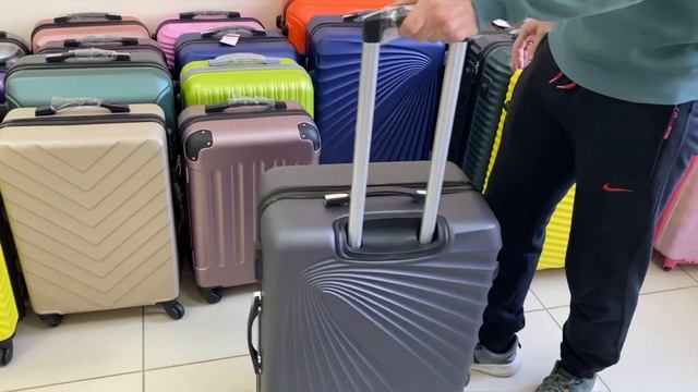 Видеообзор на чемоданы