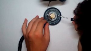 как припаять AUX шнур к наушникам