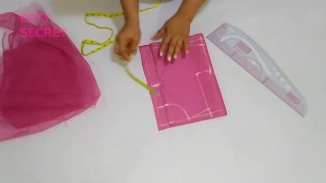 THE MAKING OF GIRL'S FANCY BALL DRESS смотреть онлайн