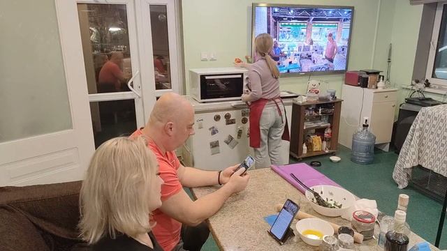 26.01.2024 Мясной рулет и конвертики со шпинатом. Настя, Евгений! смотреть онлайн
