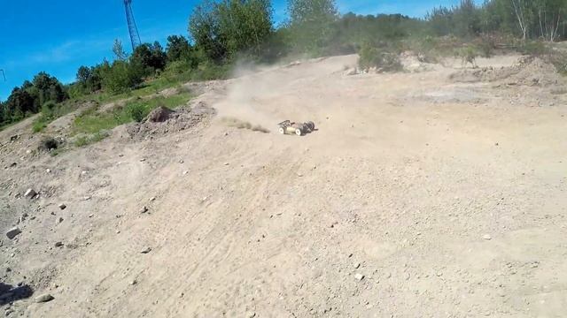 Track Bash Action & Review! - Losi 8IGHT Nitro RTR ⅛ Buggy | RC Driver смотреть онлайн