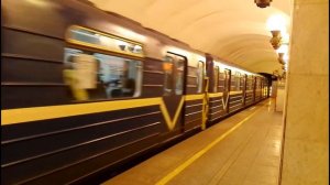 Грандиозные стройки конца СССР, станция метро Проспект Просвещения.