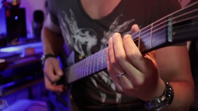 Epiphone Explorer vs Gibson Les Paul Custom (Español) смотреть онлайн
