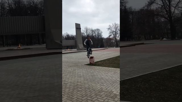 BMX: Банник - мусорка, 360 - лестница смотреть онлайн