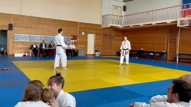 Идорёку - движение всего тела при выполнении Атеми (Атеми на 2 шага). смотреть онлайн