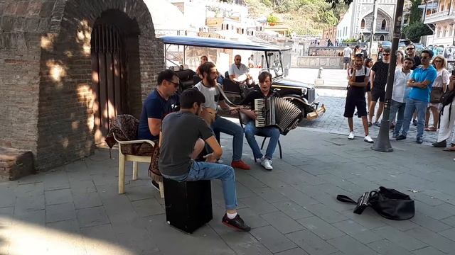 Georgian street band | Грузинская музыка на Абанотубани | Куда сходить в Тбилиси смотреть онлайн