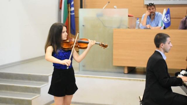 My Violin Stradivari in Duet - Serenada - Franz Shubert смотреть онлайн