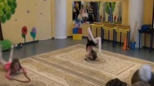 гимнастический номер со скакалками.wmv