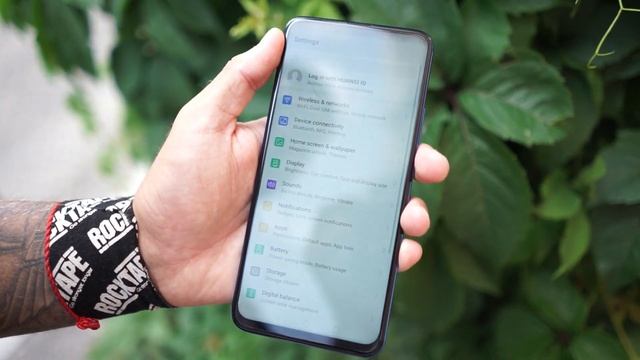 САМАЯ БЮДЖЕТНАЯ ВЫДВИЖНАЯ СЕЛФИ-КАМЕРА - HUAWEI P SMART Z смотреть онлайн