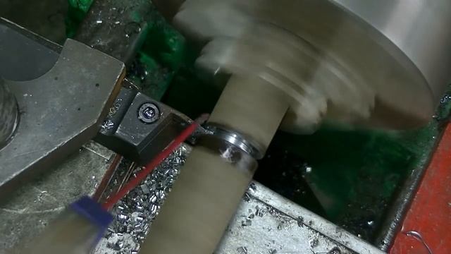 Отрезной резец из Китая. Тест трех разных пластин. смотреть онлайн