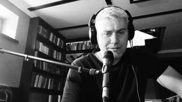 Размышления у пункта обмена валют. Песня "Плохо быть лохом". Автор и исполнитель Андрей Аверьянов. смотреть онлайн