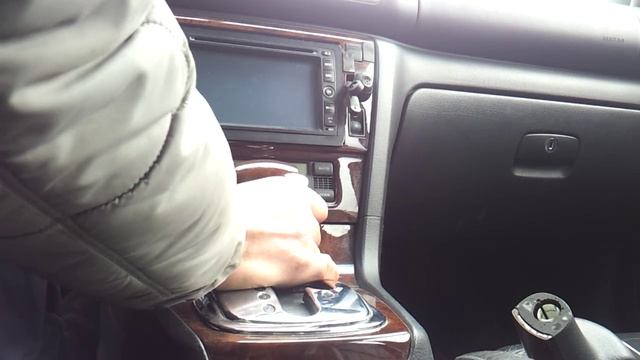 как снять ручку АКПП. поставить правильно. audi passat skoda смотреть онлайн