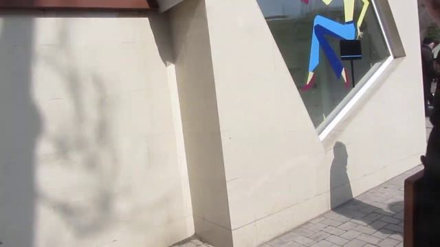 дядя приехал из Крыма в захваченную его товарищами ОГА - выгоняет бесов смотреть онлайн
