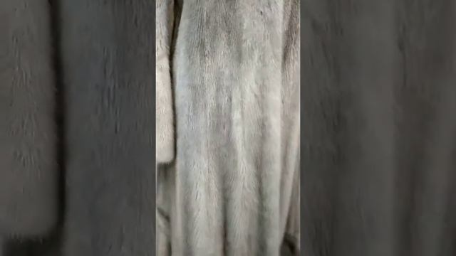 Роскошная шуба из голубой норки, большого размера смотреть онлайн