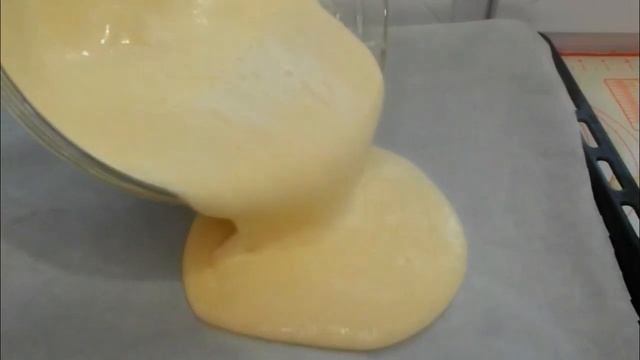 Я БЫЛА УДИВЛЕНА НАСКОЛЬКО ОН ВКУСНЫЙ /БЫСТРЫЙ ПИРОГ БЕЗ МУКИ смотреть онлайн