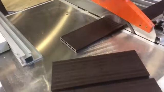 Форматно-раскроечный станок Woodtec PS 45Pro на выставке ЛесДревМаш 2020 смотреть онлайн