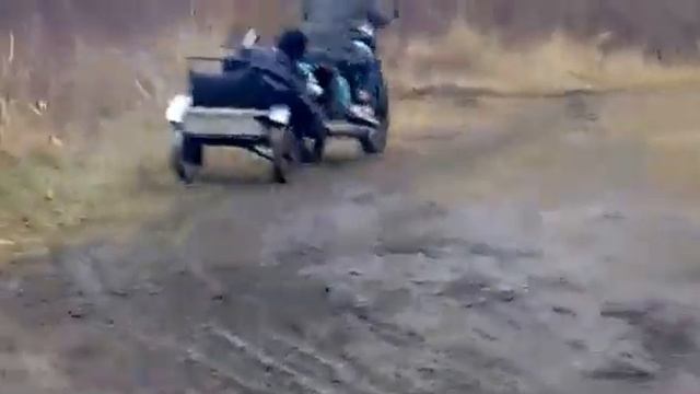 ИЖ Планета и тачка пацаны жгут смотреть онлайн